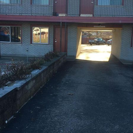 Dorchester Motel Farmington Hills Dış mekan fotoğraf